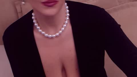 Snapshot of college_dream_bbw chatting on January 13, 2026, 4:29 am Maddison online show from January 13, 2026, 4:29 am