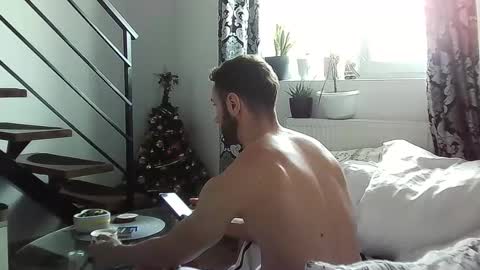 collegegymbro online show from January 13, 2025, 12:02 pm