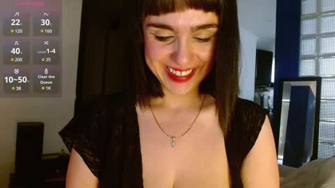 Collette online show from December 15, 2024, 12:38 pm