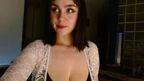 Collette online show from March 10, 2025, 1:12 am