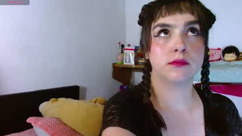 Collette online show from July 19, 2026, 9:51 pm