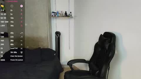 Snapshot of colombianmuscle8 chatting on May 3, 2026, 1:22 am colombianmuscle8 online show from May 3, 2026, 1:22 am