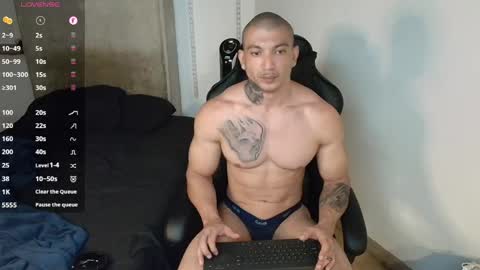 Snapshot of colombianmuscle8 chatting on May 12, 2026, 4:15 pm colombianmuscle8 online show from May 12, 2026, 4:15 pm