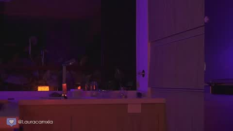 Laura online show from February 8, 2025, 2:47 am