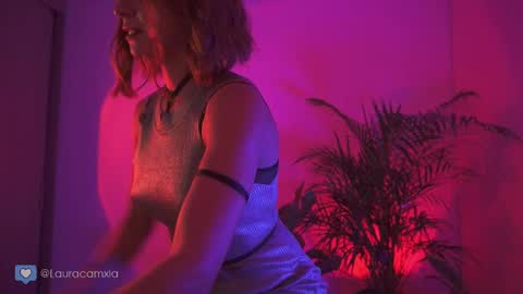 Laura online show from March 10, 2025, 2:39 am