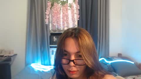 Snapshot of come_wet_me chatting on February 15, 2025, 11:50 am come_wet_me online show from February 15, 2025, 11:50 am