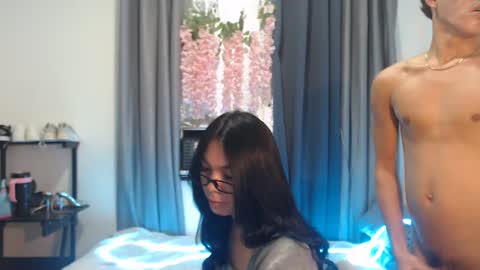 Snapshot of come_wet_me chatting on March 8, 2025, 2:30 pm come_wet_me online show from March 8, 2025, 2:30 pm