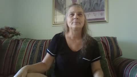 Snapshot of comebackpussy chatting on November 4, 2025, 5:34 pm comeback pussy online show from November 4, 2025, 5:34 pm