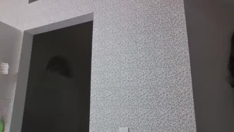 comeback pussy online show from April 1, 2026, 1:39 am