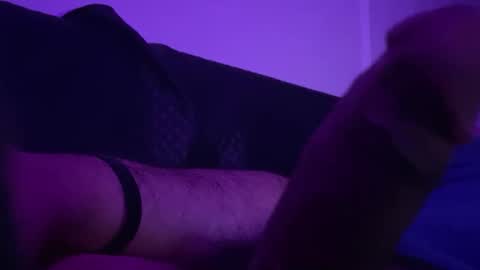 Snapshot of cometemipito chatting on September 19, 2025, 3:41 am Chris online show from September 19, 2025, 3:41 am