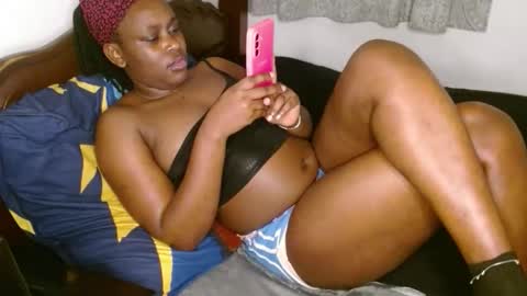 Cara online show from November 17, 2025, 6:19 am