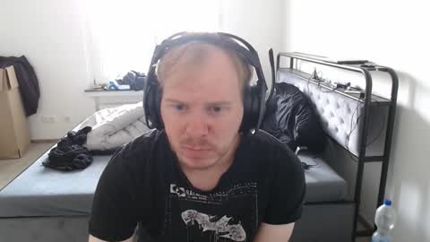 commanderchip online show from October 19, 2025, 12:39 pm