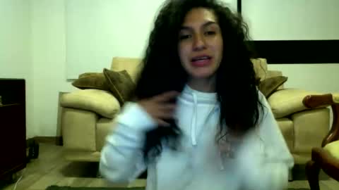 Connie online show from October 7, 2025, 8:33 am