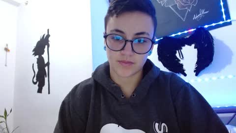 lyan onlyfans n linda online show from December 10, 2024, 6:06 pm