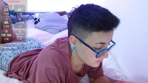 lyan onlyfans n linda online show from December 23, 2024, 8:47 pm