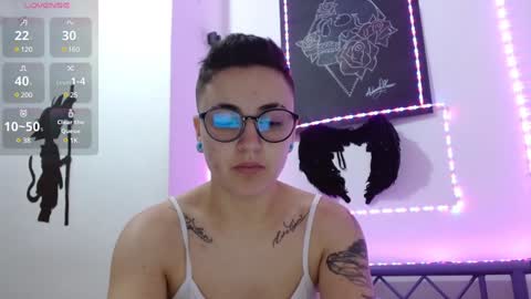 lyan onlyfans n linda online show from January 1, 2025, 6:59 pm
