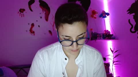 lyan onlyfans n linda online show from January 10, 2025, 12:27 am