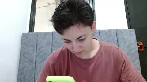 lyan onlyfans n linda online show from February 27, 2025, 4:32 pm