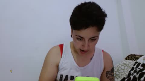 lyan onlyfans n linda online show from March 10, 2025, 7:18 pm