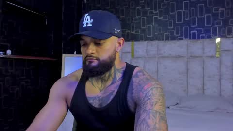 rusfegui online show from February 6, 2025, 3:06 am