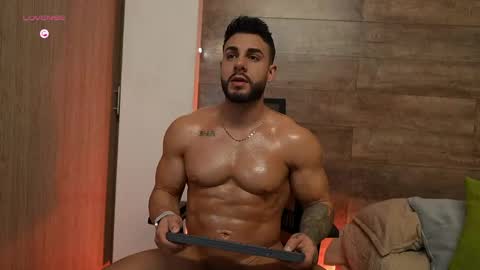connor_h1 online show from May 6, 2026, 3:57 am