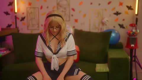 Snapshot of consensualcollabs chatting on October 24, 2025, 3:03 am MR. MAESTRK Friends online show from October 24, 2025, 3:03 am