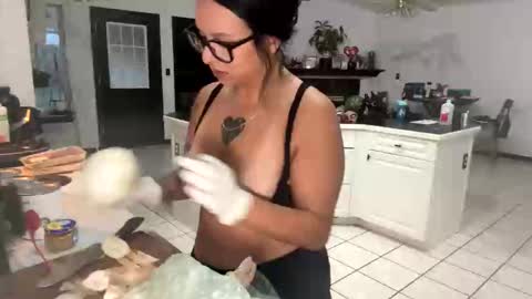 controllercutie online show from September 14, 2025, 11:59 pm