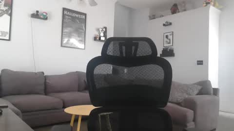 controllercutie online show from February 2, 2026, 1:21 pm