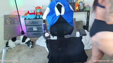 controllercutie online show from April 30, 2026, 8:57 pm