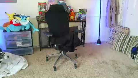 controllercutie online show from June 16, 2026, 3:03 pm