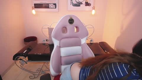 cony online show from December 5, 2024, 1:06 pm