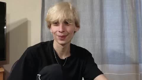 Snapshot of cookie_sex chatting on October 29, 2025, 12:24 am cookie_sex online show from October 29, 2025, 12:24 am