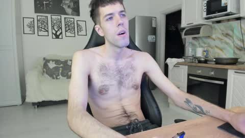 cookies_boys online show from April 28, 2026, 6:13 pm