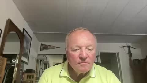 Snapshot of cookoosnest chatting on October 11, 2025, 1:49 am cookoosnest online show from October 11, 2025, 1:49 am