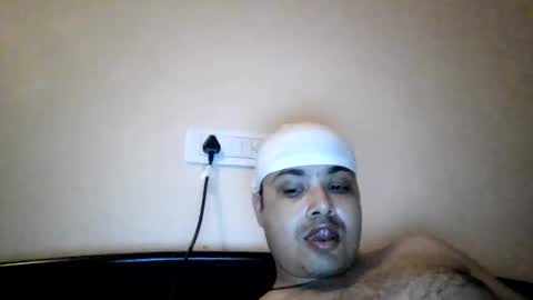 Cool Breeze09 online show from May 27, 2026, 6:49 pm