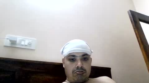 Cool Breeze09 online show from June 18, 2026, 6:46 am