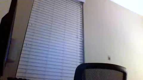 cooldude122222 online show from March 2, 2025, 6:37 am