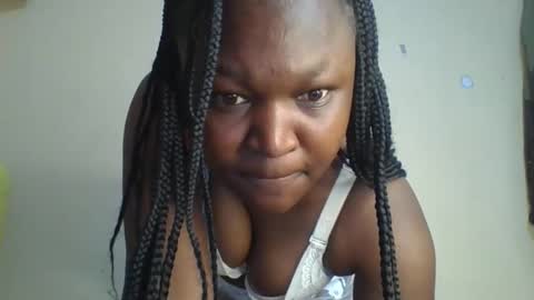 Snapshot of coolgirl001 chatting on September 18, 2025, 8:27 am coolgirl001 online show from September 18, 2025, 8:27 am