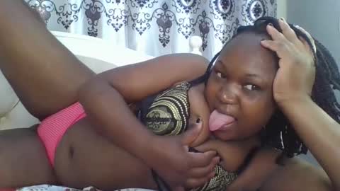 Snapshot of coolgirl001 chatting on October 23, 2025, 6:50 pm coolgirl001 online show from October 23, 2025, 6:50 pm