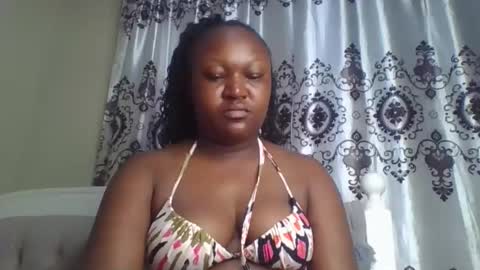 Snapshot of coolgirl001 chatting on October 27, 2025, 6:01 pm coolgirl001 online show from October 27, 2025, 6:01 pm