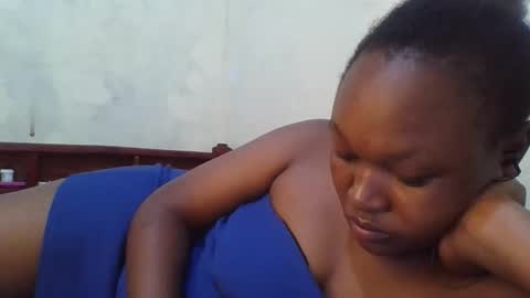 coolgirl001 online show from March 1, 2026, 1:18 am