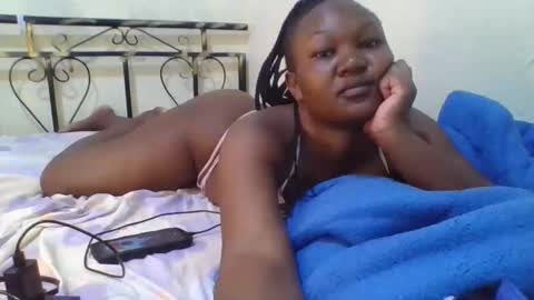 coolgirl001 online show from March 19, 2026, 7:01 am