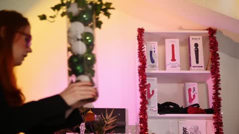 Ginger The Cringer online show from December 31, 2024, 9:31 am