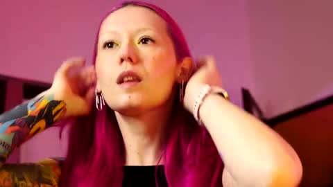Ginger The Cringer online show from May 10, 2026, 1:27 pm