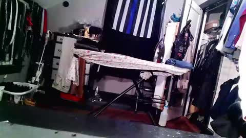 coozman61 online show from January 3, 2025, 10:52 am