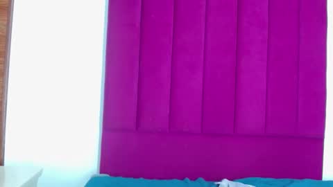 Cora online show from December 11, 2024, 6:14 am