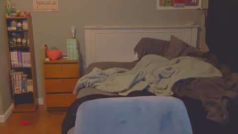 coracav online show from December 23, 2025, 12:08 am