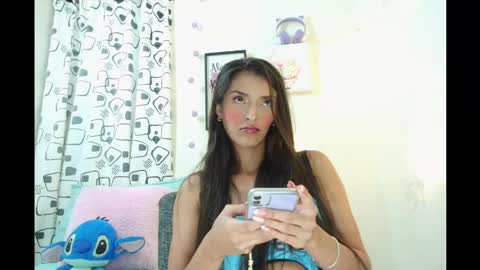 Snapshot of coral_davis chatting on January 9, 2025, 7:52 am Coral online show from January 9, 2025, 7:52 am