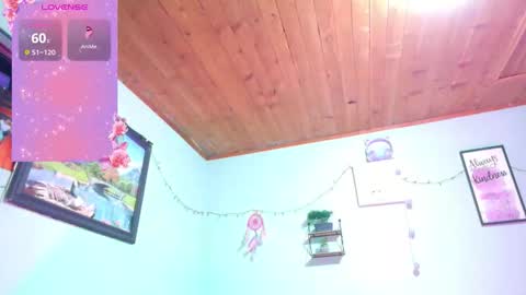 Coral online show from December 2, 2025, 11:11 pm