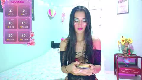 Coral online show from December 19, 2025, 1:45 am